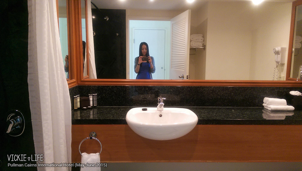 Pullman Cairns International Hotel: Double Room Bathroom